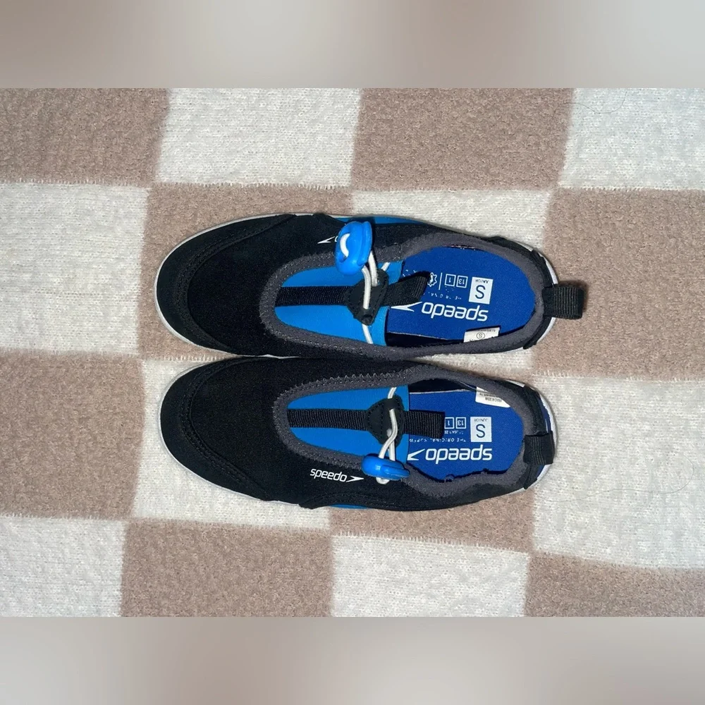 Speedo Kids Black and Blue Toggle Water Shoes